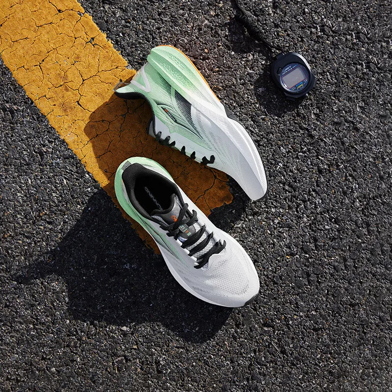 361 Degrees Titan CQT Men Running Shoes Woven Stable Cushioning