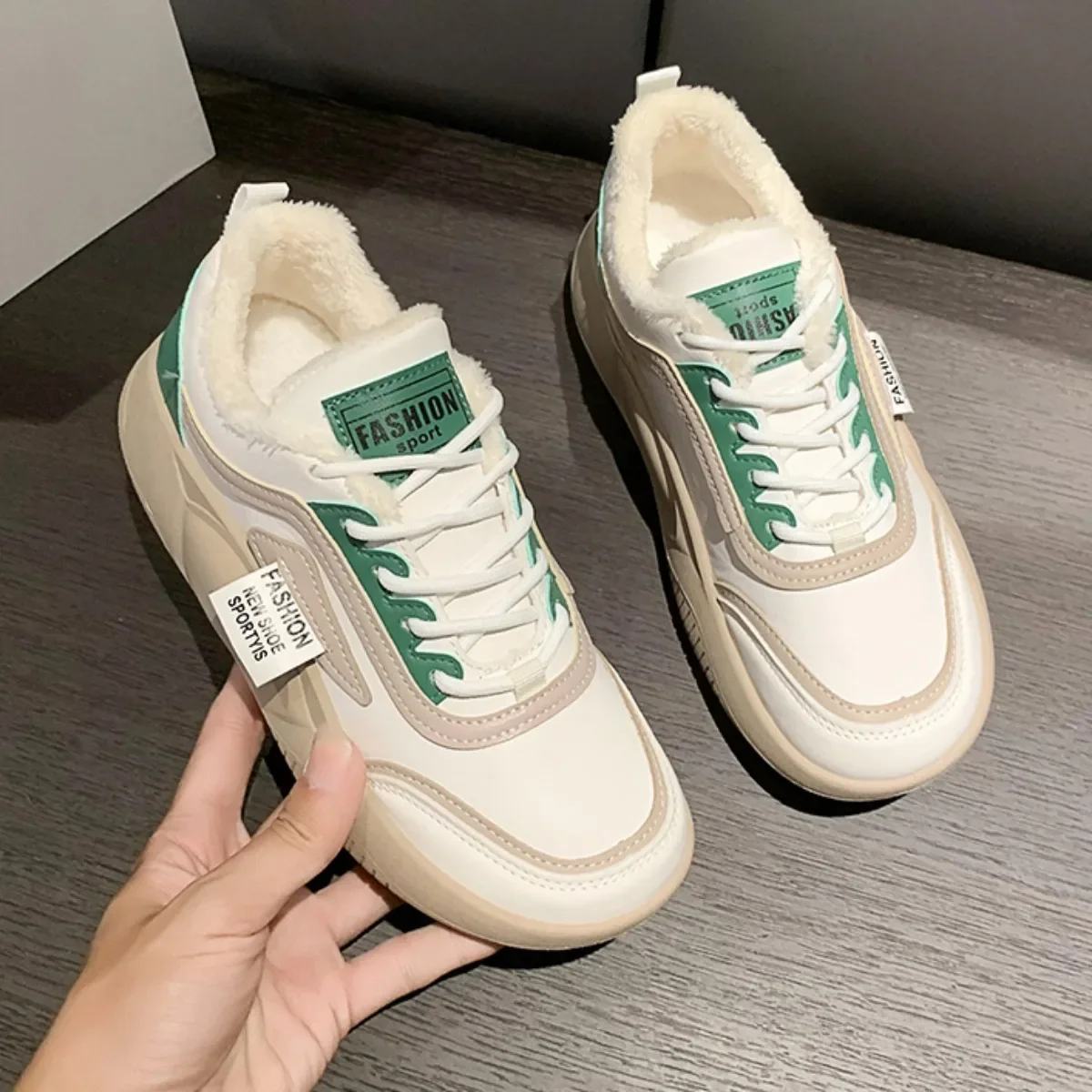 

Winter New Keep Warm Cotton Shoes for Women 2023 Fashion Round Toe Short Plush Lace Up Women's Platform Shoes Casual Sneakers