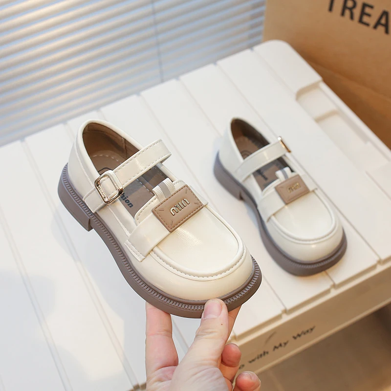 2024 Autumn New Little Girl Soft Sole Comfortable Genuine Leather Princess Shoes Fashion Girl Black Beige Single Leather Shoes 4