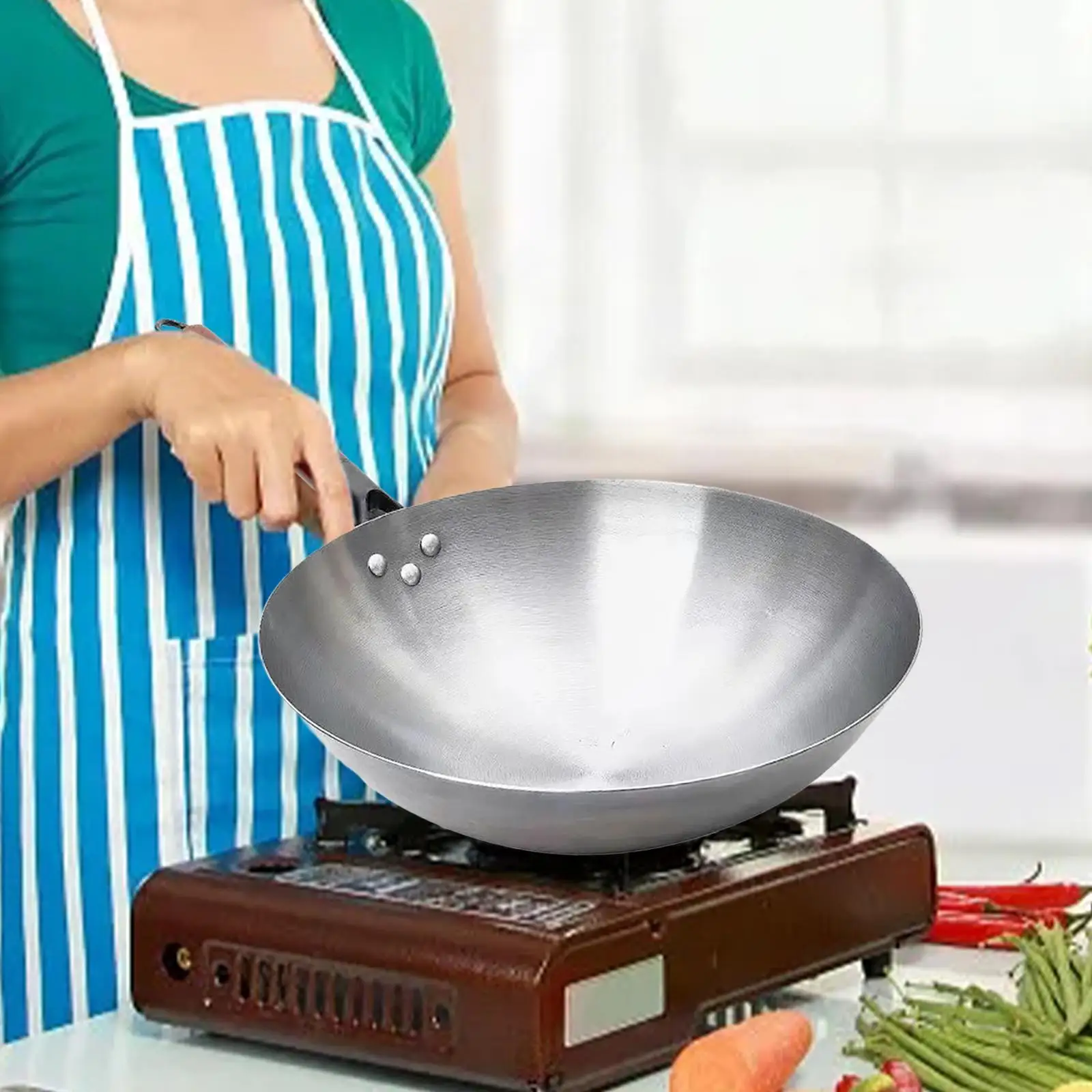 Frying Pan with Comfortable Handle Practical Lightweight Restaurant Multipurpose Food Stalls Home Use Saute Pan Nonstick Skillet