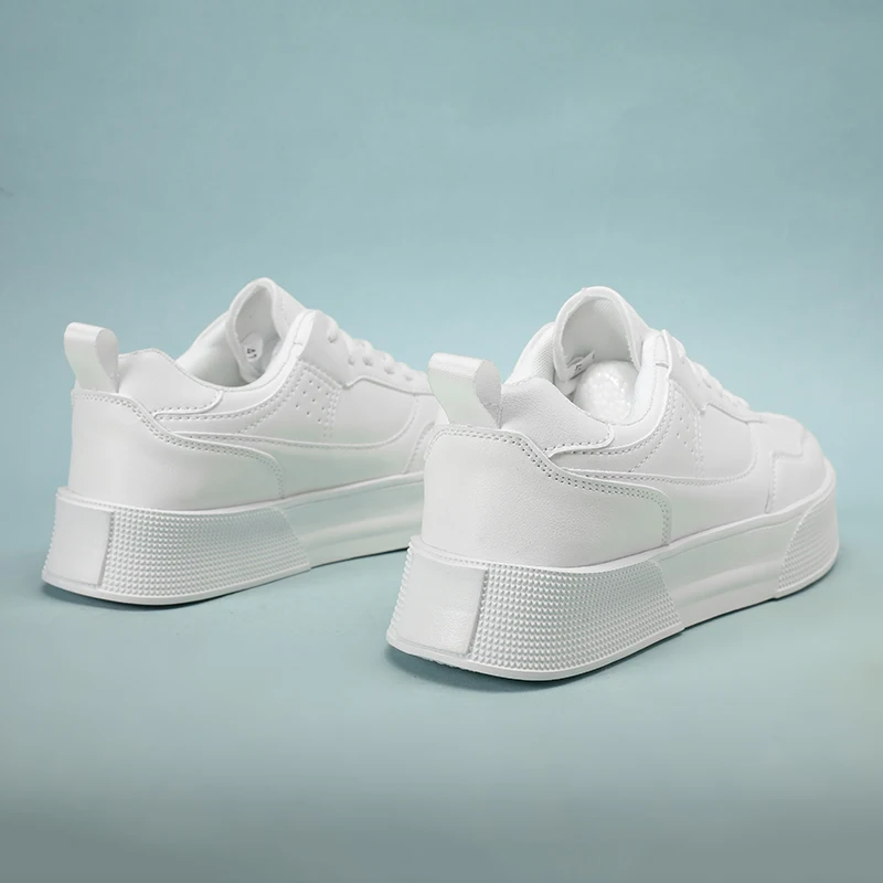 Autumn New Men's White Thick Sole Shoes Versatile with Elevated Laces, Breathable and Odor Resistant Sports Shoes, Sizes 39-45 5