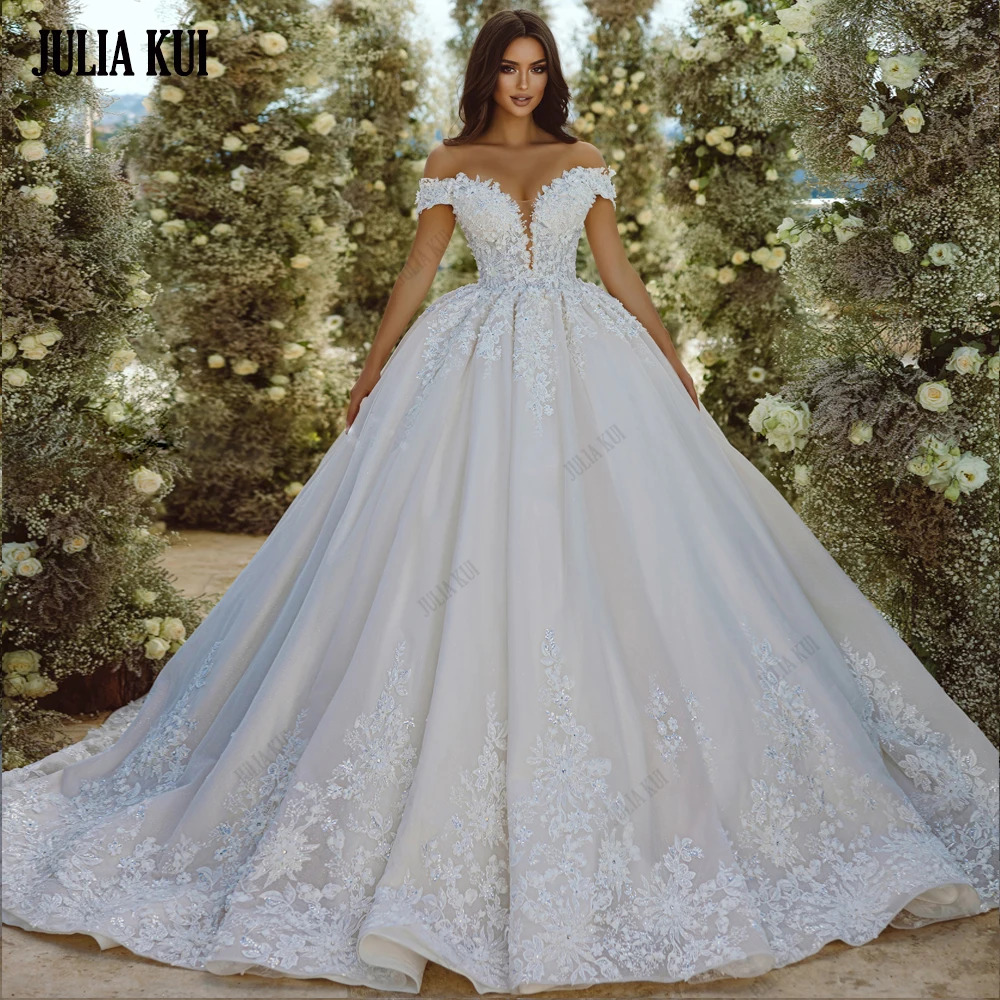 

Julia Kui Gorgeous Sweetheart Ball Gown Wedding Dress Off Shoulder Sleeves Beading Pearls Embroidry Lace Bridal Skirts