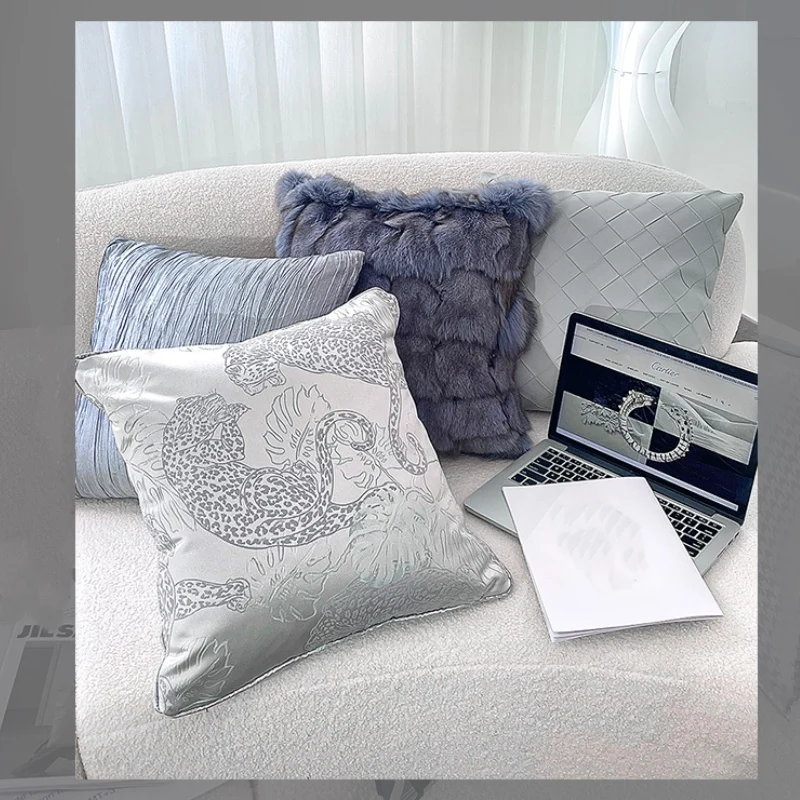 

Silver Leopard Jungle Leaf Jacquard Cushion Cover Art Decorative Pillow Case Modern Chic House Sofa Chair Bedding