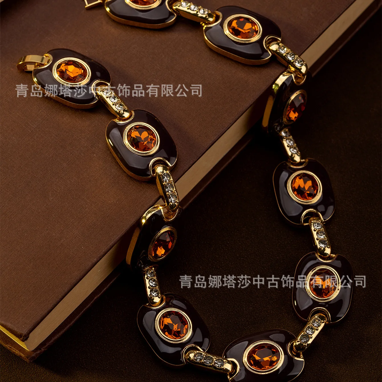 Sec02419a837e4e15982abc89aab6bcc51 Vintage Earrings High-end Western Melad Style Jewelry Set European and American Style Retro Fashion Earrings Necklace for Women Mallzona