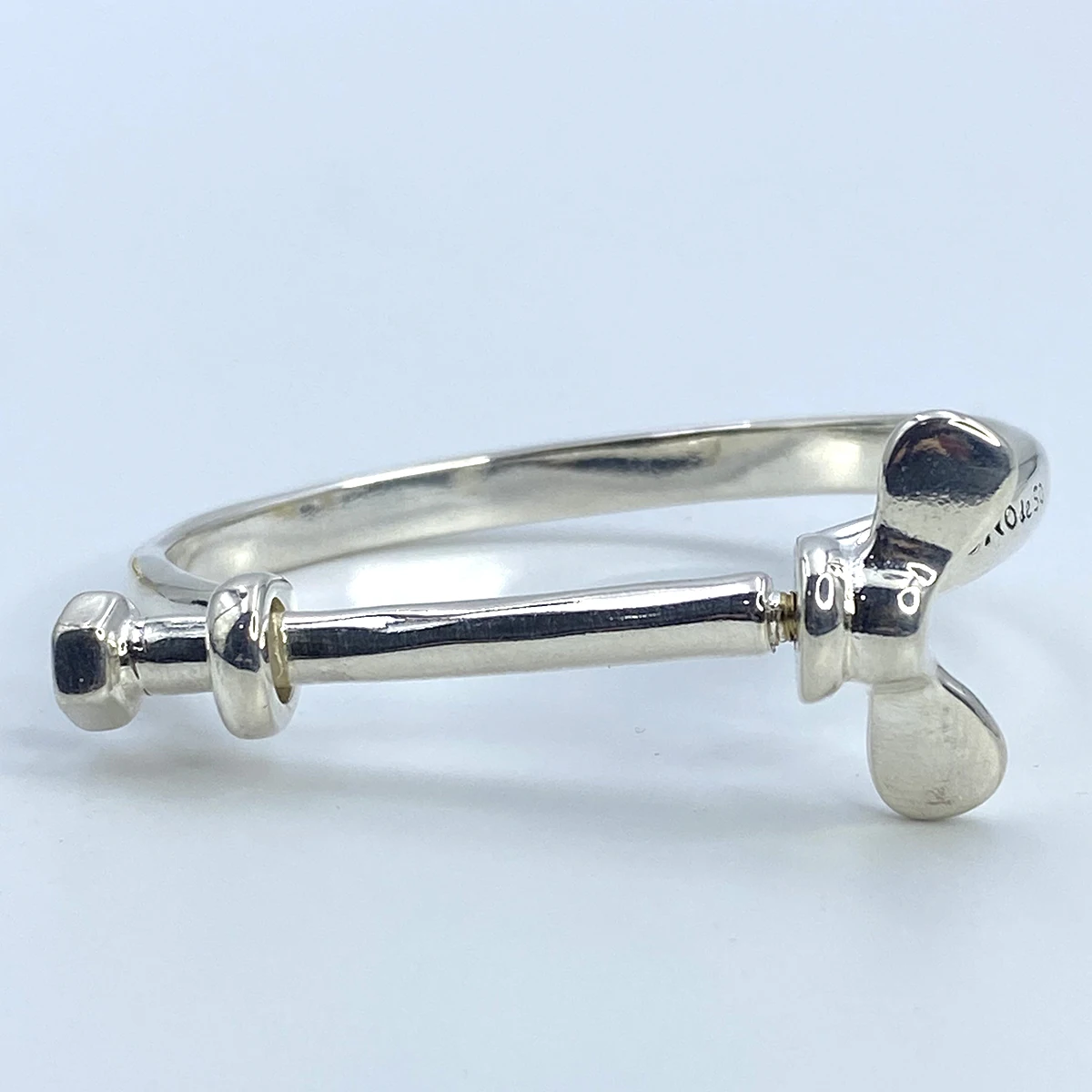 

2024 New Hot selling Spain UNOde50 Jewelry Retro Simple Silver Screw Bracelet Romantic Valentine's Day Gift for Girlfriend