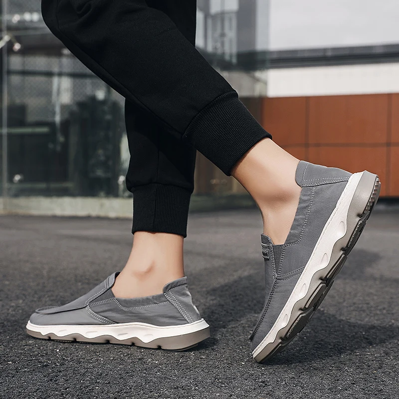 Hot Men's Canvas Shoes Flat Shoes Ice Men's Casual Shoes Fashion Spring and Autumn Soft Men's Travel Walking Shoes Size 39-44