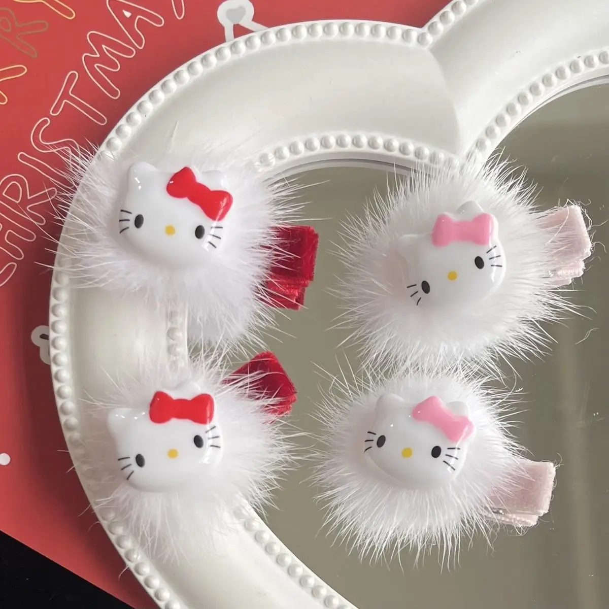

Kawaii HelloKitty Plush Hair Clip Christmas Red Hair Clip Girl Duck Mouth Clip Sweet Autumn/Winter New Year Hair Accessories