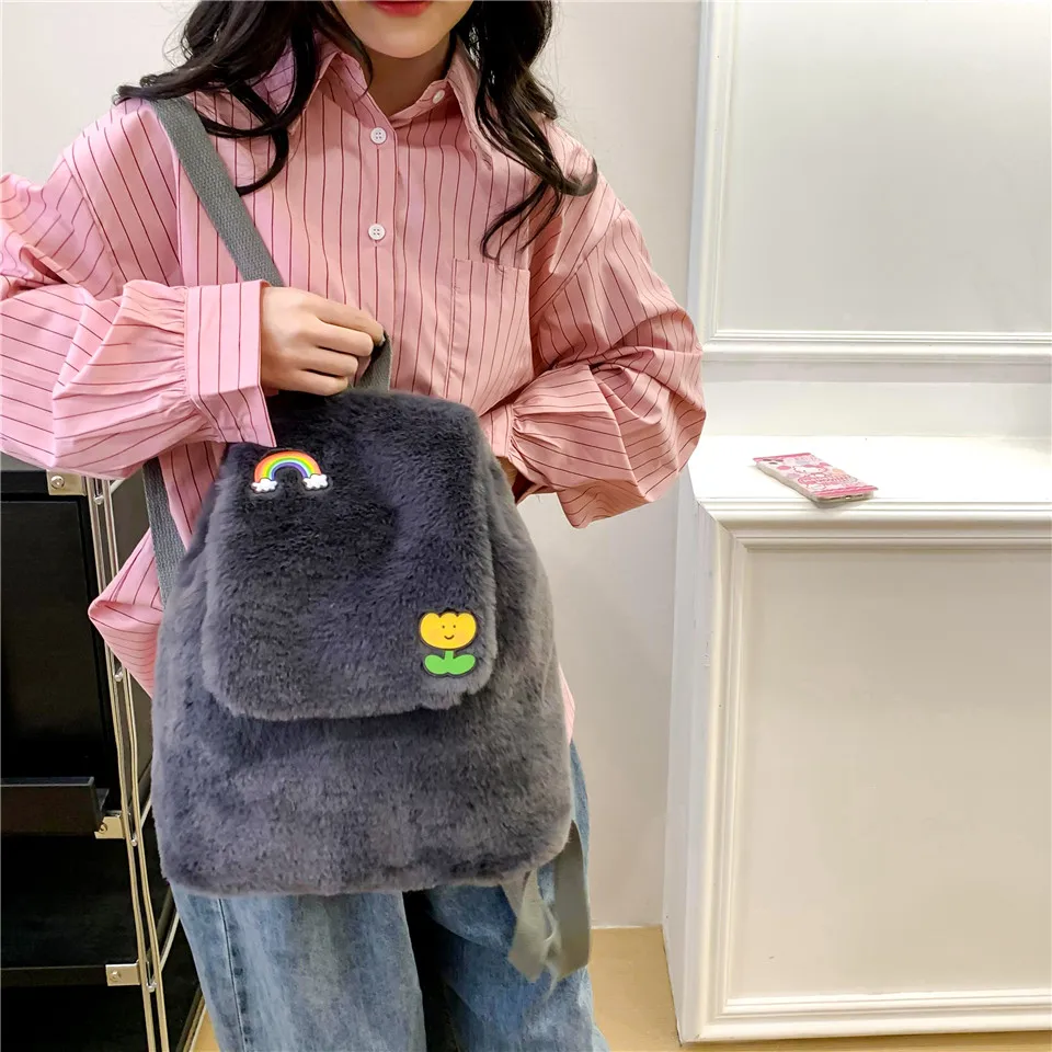 Y2K Plush Backpacks For Women Winter Shoulders Bag Fluffy Knapsack Travel Packbag Furry Rucksack Korean Mochila Faux Fur Bookbag