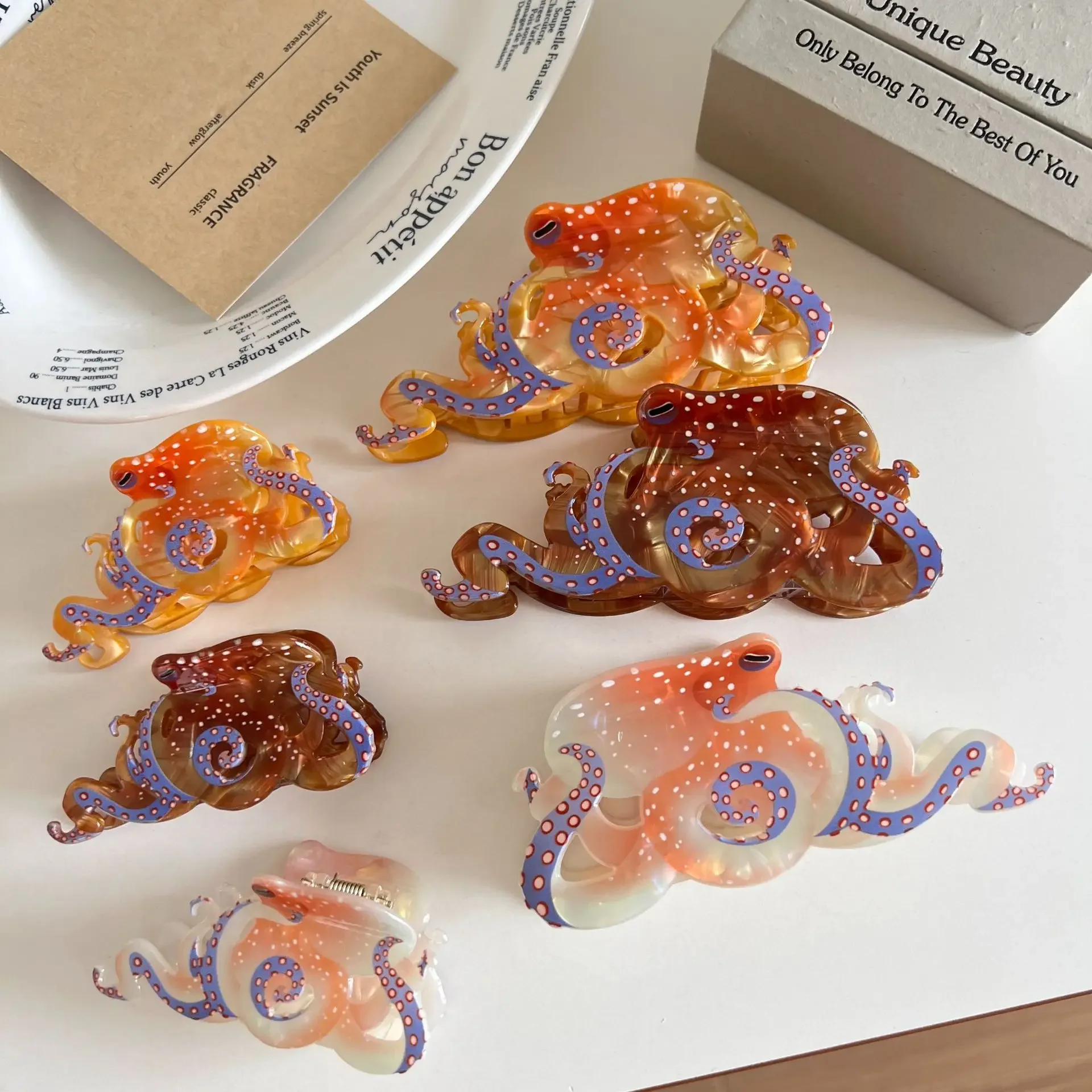 1-teiliger Ozean-Wind-Oktopus-Harz-Clip, bunte Haarspange mit Oktopus-Rücken, halb gebundenes Haar für Damen, gewickeltes Haar, Hai-Clip – Detail 1