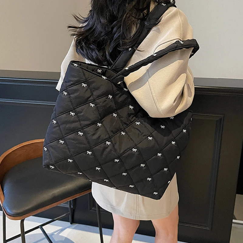 Large Capacity Shoulder Bag Cute Sweet Bow Prints Handbag Soft Puffer Tote Bag Women Commute Casual Simple Storage Bag