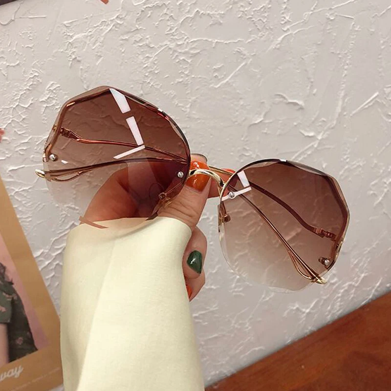 Irregular Round Sunglasses Woman Brand Designer Gradient Fashion Sun Glasses Female Rimless Metal Curved Temples Oculos_voghion.com