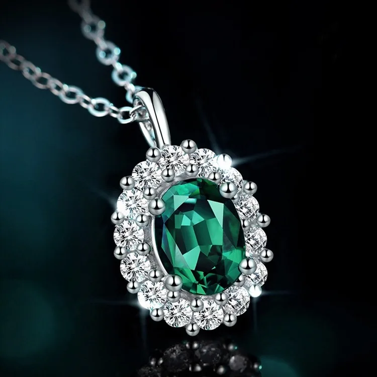 Boutique Fashion PT950 Platinum Necklace 1.5 Carat Emerald Egg Shape Platinum Jewelry Pendant Clamping Bone Necklace Women