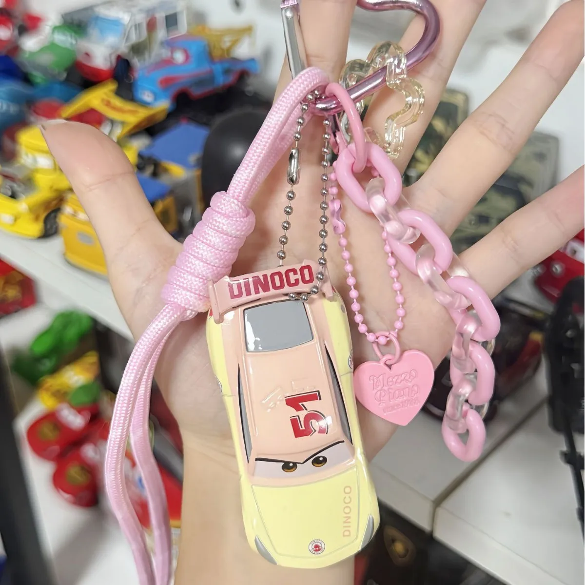 디즈니 픽사 카즈 키체인 세트 - 라이트닝 맥퀸 & 메터 클래식 캐릭터 합금 모델, 수집용 선물 및 자동차 액세서리