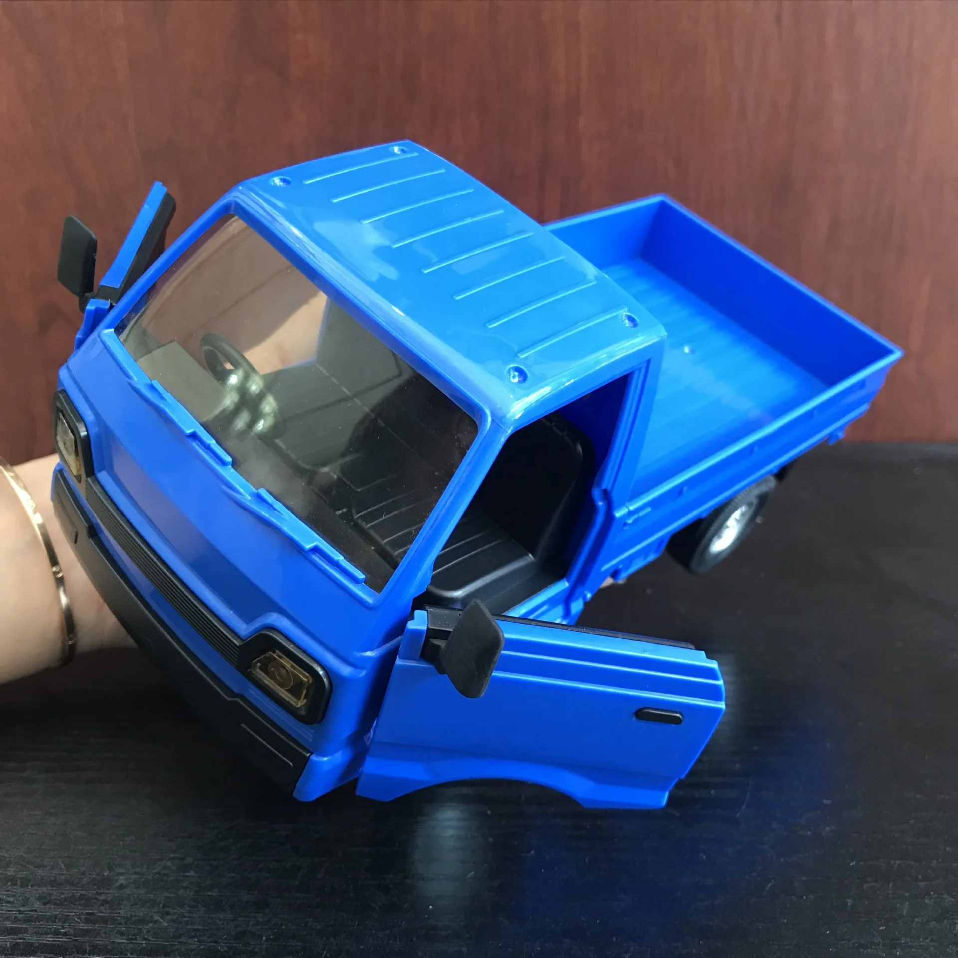 2.4Ghz RC Drift Pickup City Truck With LED Light Climbing Car Cargo Remote Control Electric Toy Vehicle Simulation Toys Boys 5