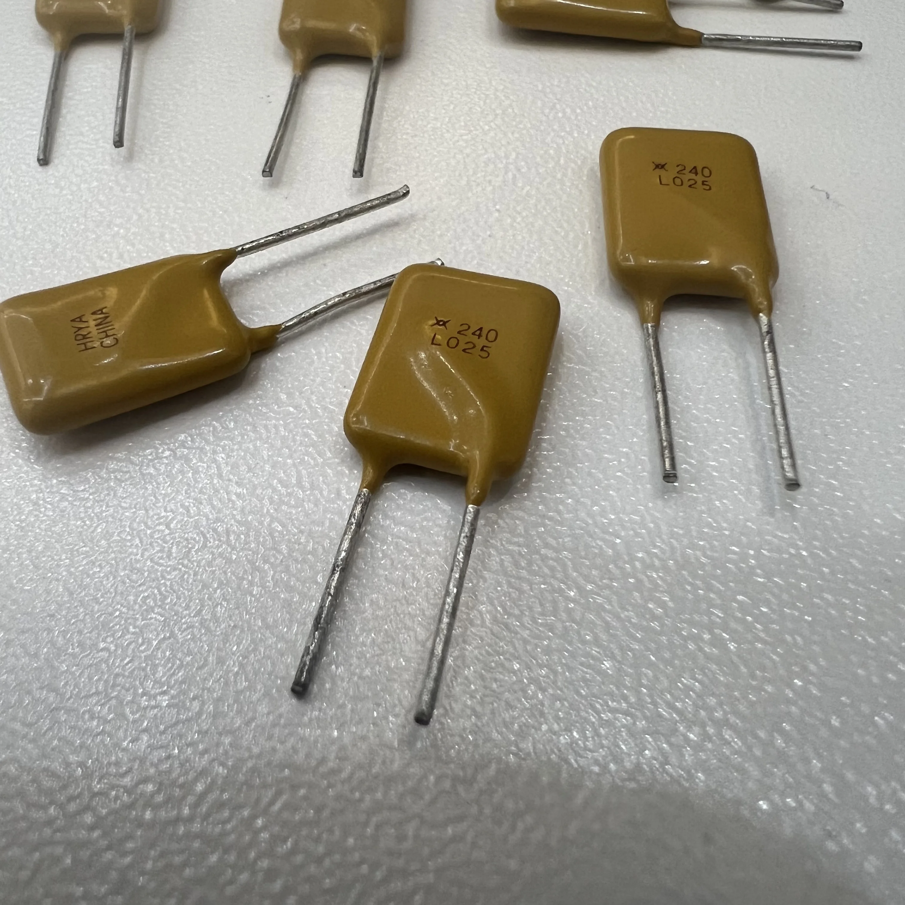 Polymeric PTC Resettable Fuse 240V (265V Int) 250 mA Ih Through Hole Radial, Disc LVR025