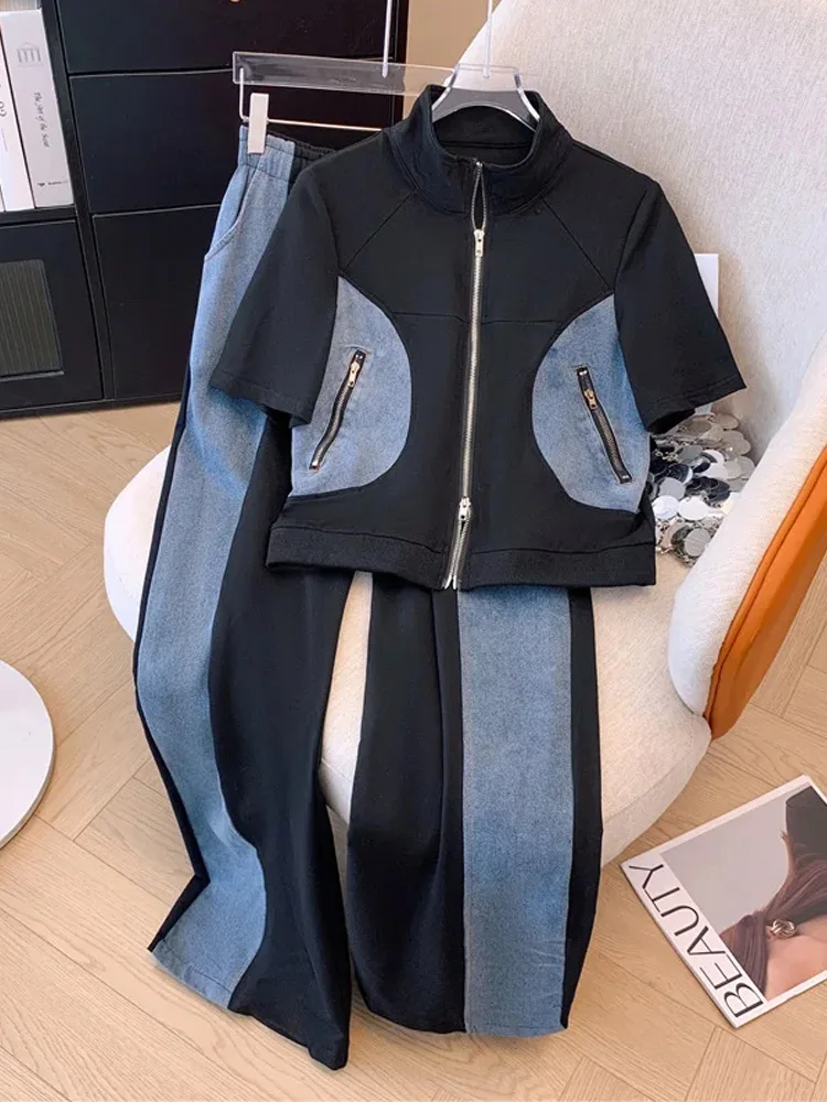 

Женский Повседневный костюм из двух предметов, элегантная простроченная футболка на молнии и джинсы, Большой спортивный костюм, лето 2024