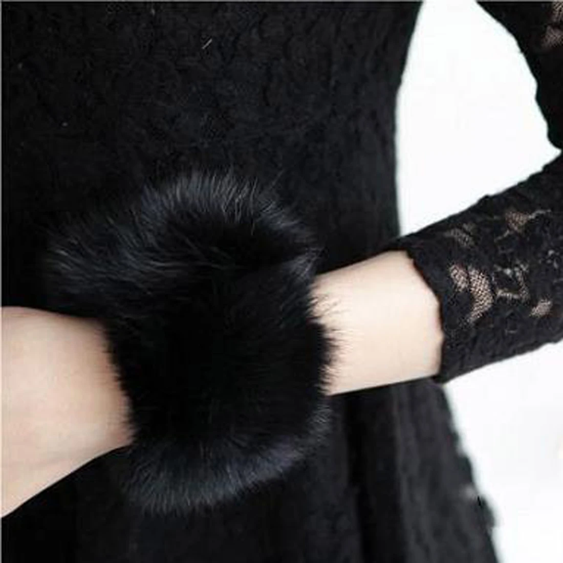 Winter Warm Women Faux Fur Arm Sleeve Soft Elastic Wrist