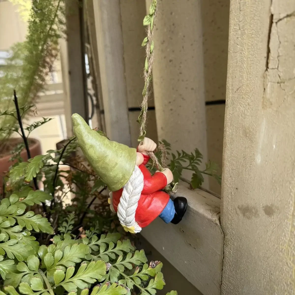 Cute Resin Gnome Pendant for Hanging Cup, Flower Pot, and Home Decor,Flower Pot Landscape Decoration, Outdoor Garden Decora