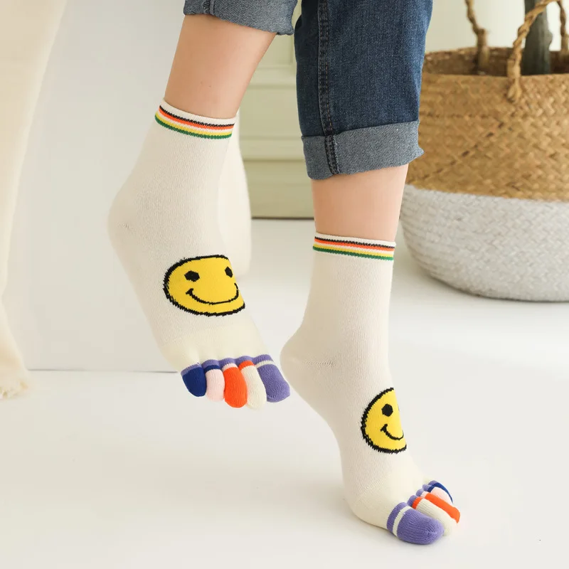 

5 Pairs Cute Girls 5 Finger Socks Funny Smile Face Cartoon Happy Socks with Toes Young Women Thick Cotton Five Toed Sock Fashion