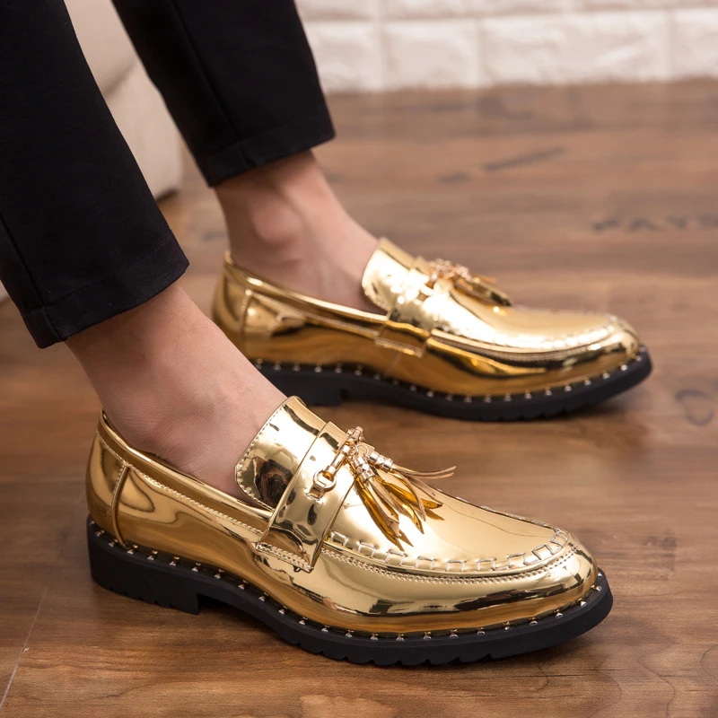 

2023 Spring Autumn Mens Gold Black Bright Leather Male Oxford Stylist Dress Shoes for Men Luxury Party Brogues Business Moccasin