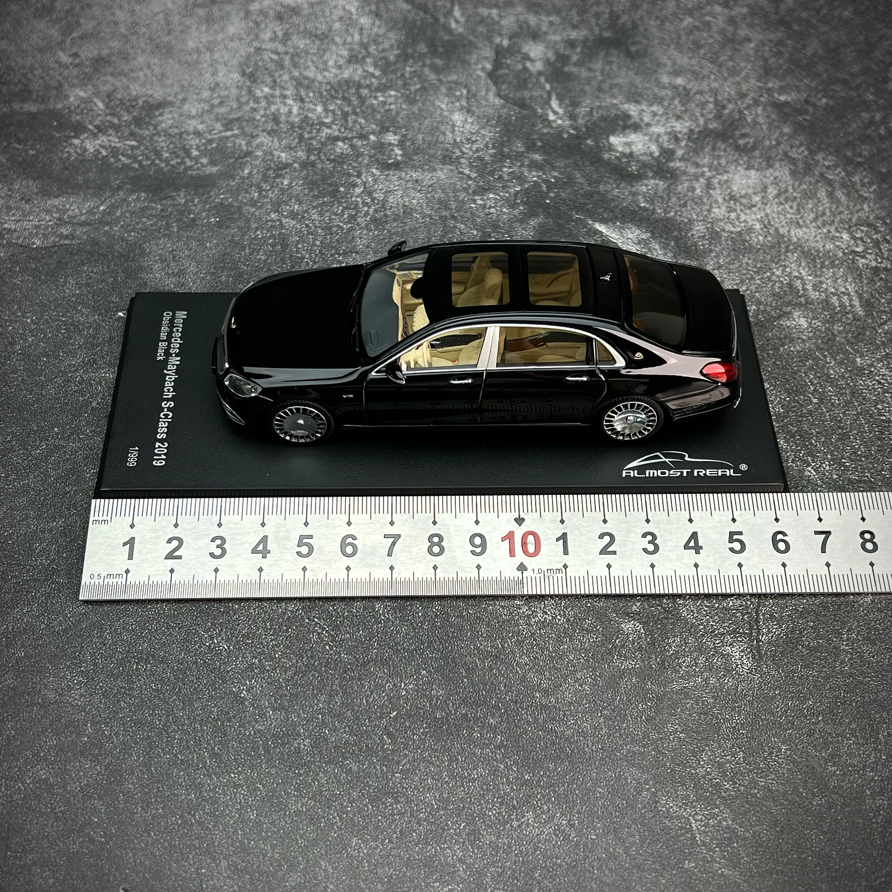 MAYBACH  1:43モデル 1:43 Mercedes-Benz Maybach S-Class 2019 alloy model