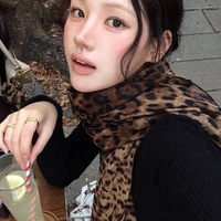 Designer Scarf women winter Y2K Hot Girl Retro Leopard Pattern High End Long Shawl Personalized Atmosphere Thin Print silk scarf 1