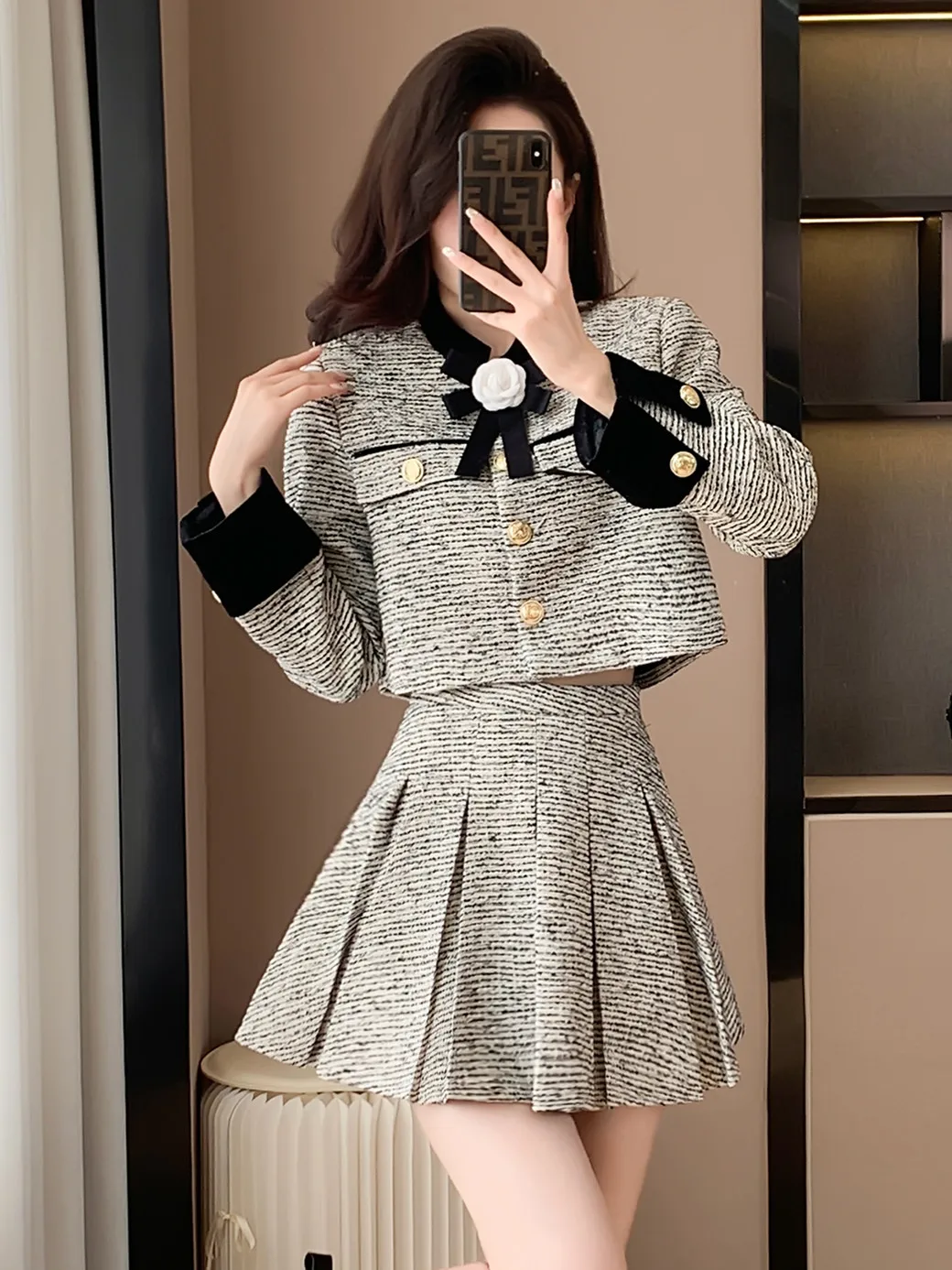 

Vintage Small Fragrance Camellia Bow Tweed Two Piece Set Women Korean Fashion Short Jacket Coat + Pleated Skirt Suits