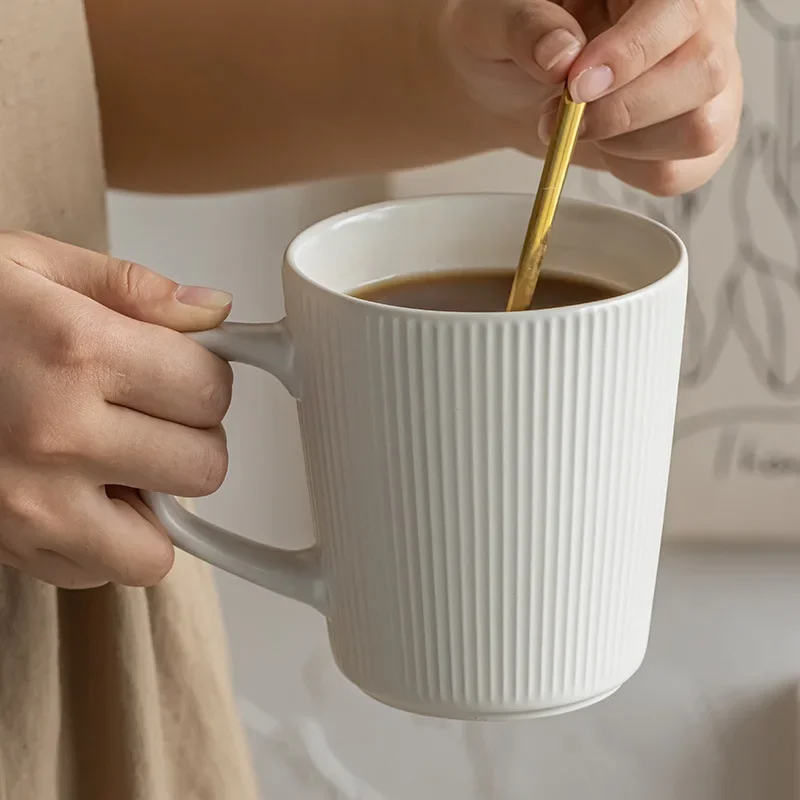 Vintage Style Striped Ceramic Coffee Mug with Handle – High Capacity Breakfast and Beverage Cup