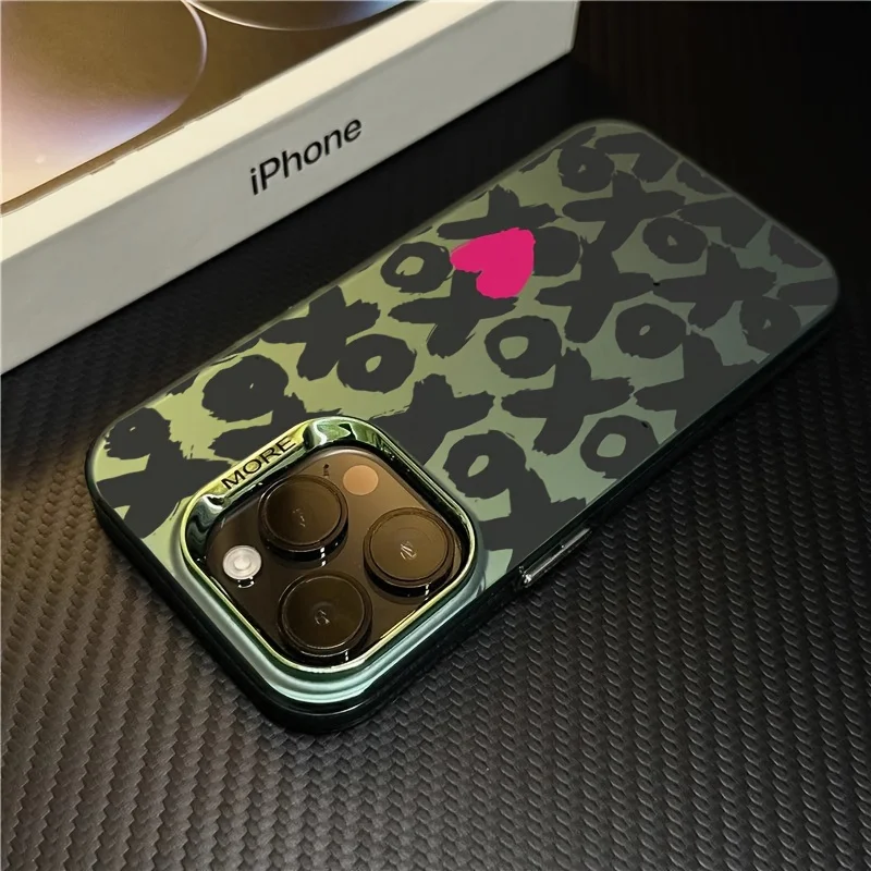Vintage Heart Crossbody Phone Case with IMD Design and Camera Protection