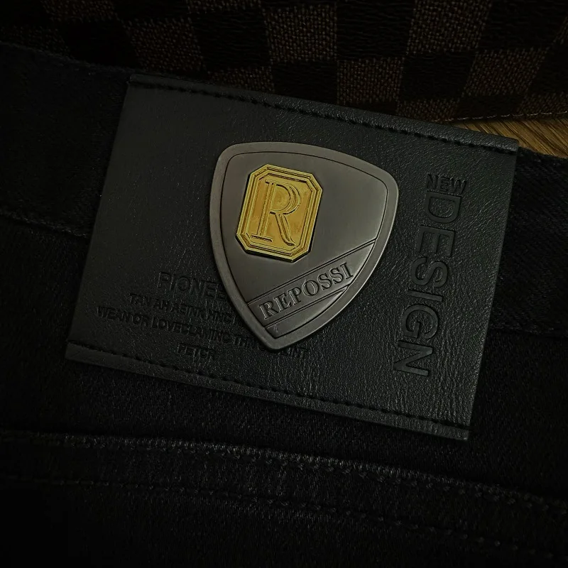 Рисунок 4 - Новинка 2024, джинсовые брюки черного