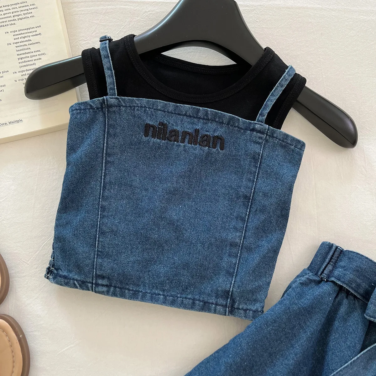Girls' Clothing Set 2025 Summer New Sleeveless Denim Vest Top, Children's Denim Short Skirt Summer Three Piece Set - 3