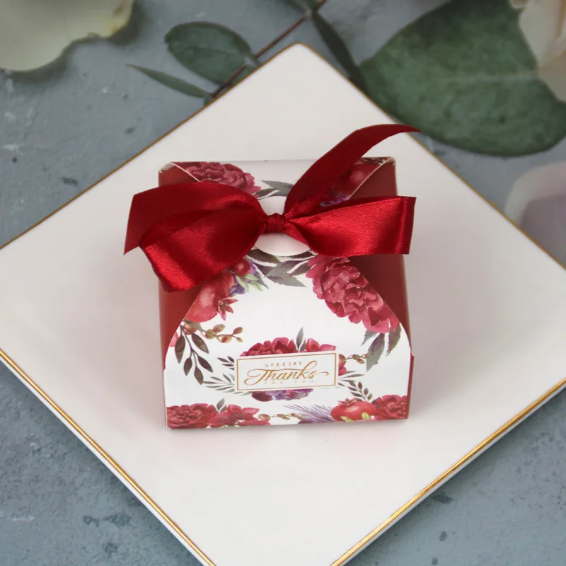 25pcs Square Paper Candy Box Gift Bag with Ribbon Forest Style Wedding Favors for Guests Candy