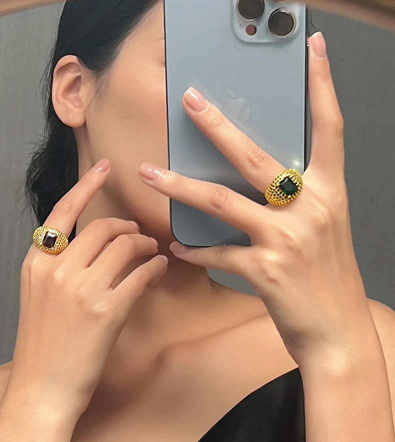 Neuer Quadratischer Grüner Rosa Glasstein Luxus-Ring Damen Kupfer-Öffnungsring Paar-Ring Wasserdichter Schmuck Geschenk Großhandel zum Weiterverkauf – Detail 6