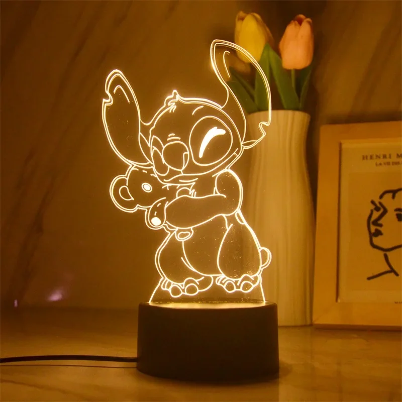 Veilleuse Stitch personnalisée avec prénom - Cadeau de Noël, anniversaire  enfant - Lampe de chevet décoration LED RGB Lilo et Stitch (RGB 7 couleurs)  : : Luminaires et Éclairage
