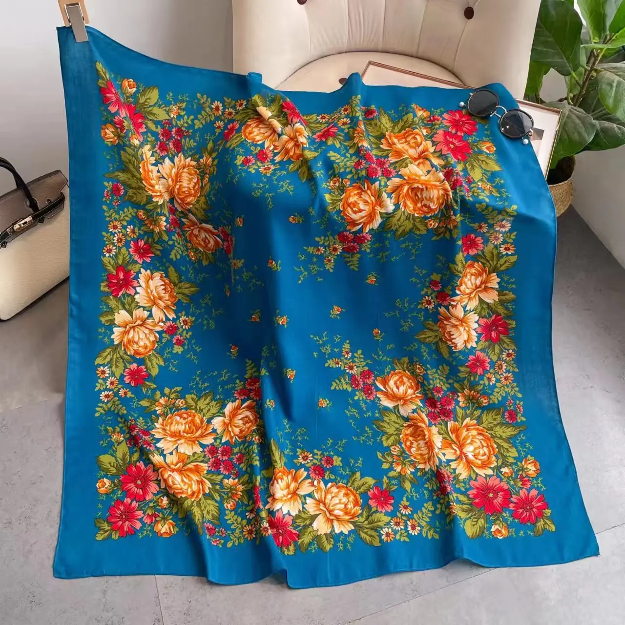 110*110cm National Russian Scarf Luxury Women Floral Print Square Bandana Traditional Ukrainian Shawls Lady Beach Towel Scarves