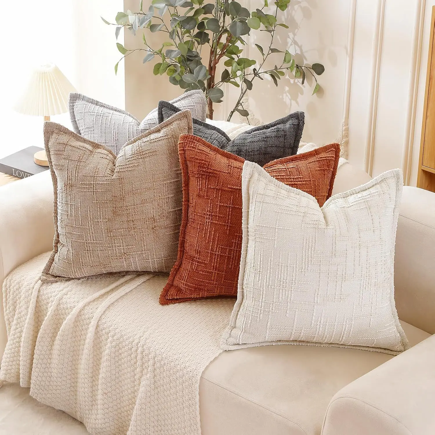 Elegant Soft Decorative Pillowcase - 45x45cm Throw Pillow Cover for Home Decor in Neutral Tones