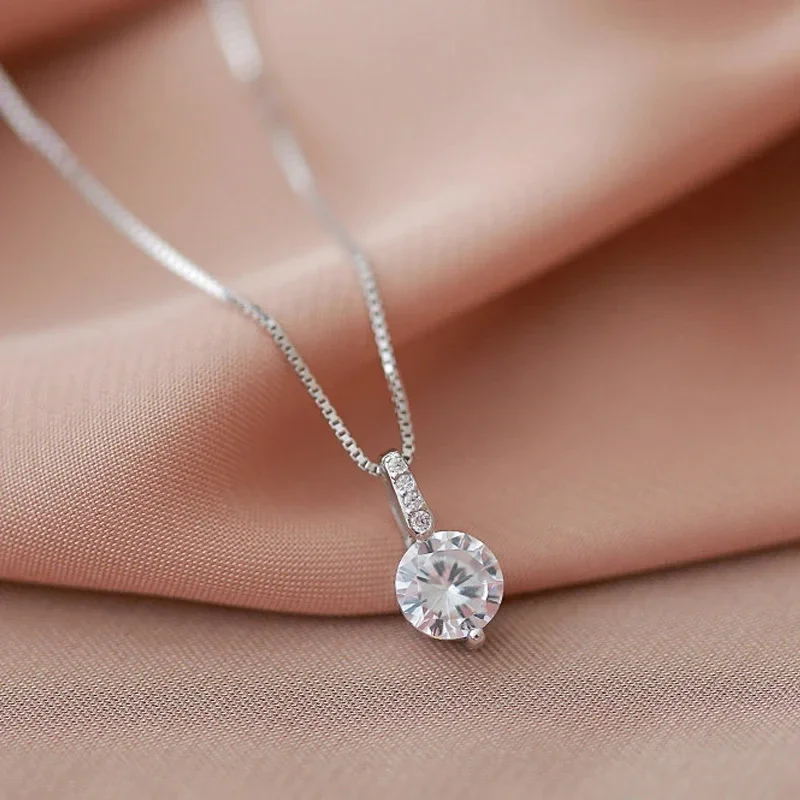 2025 Minimalist Round Cubic Zirconia Pendant Necklace Women Silver