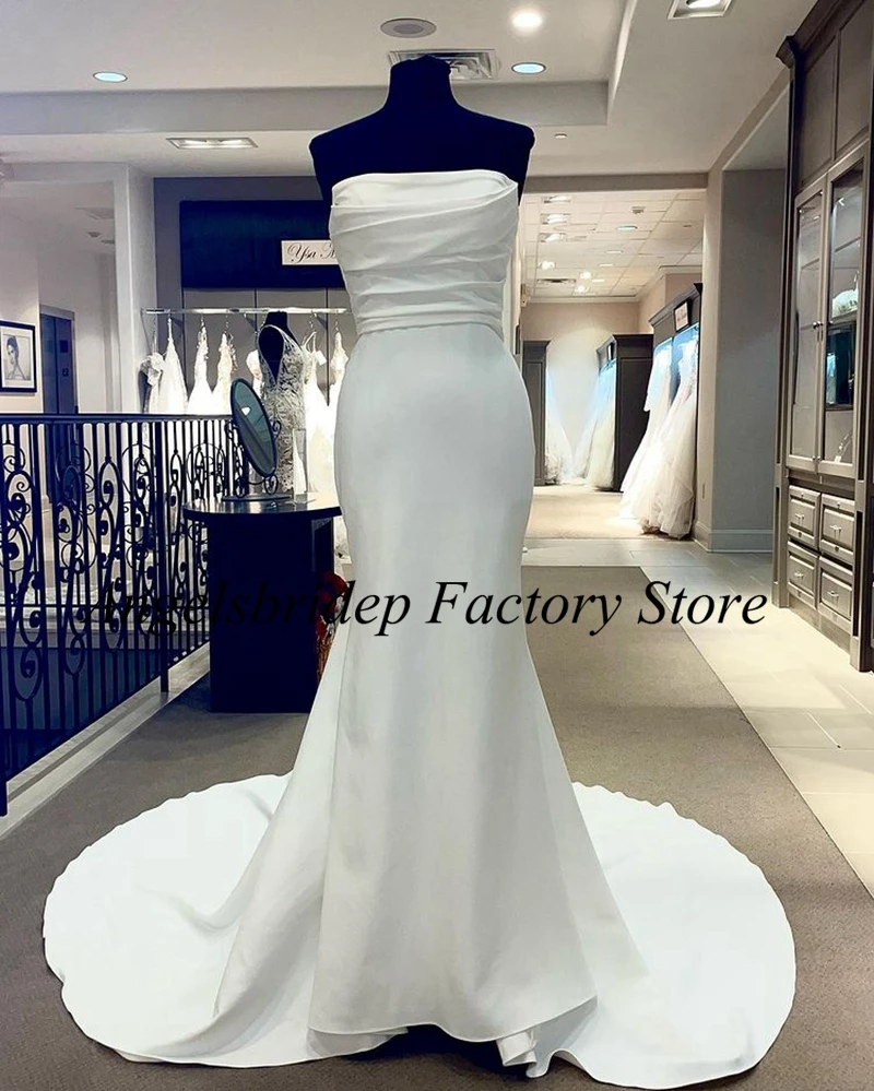 

ANGELSBRIDEP Mermaid Strapless Wedding Dress Simple Sleeveless Pleated Floor Length Stain Bridal Gown With Royal Train
