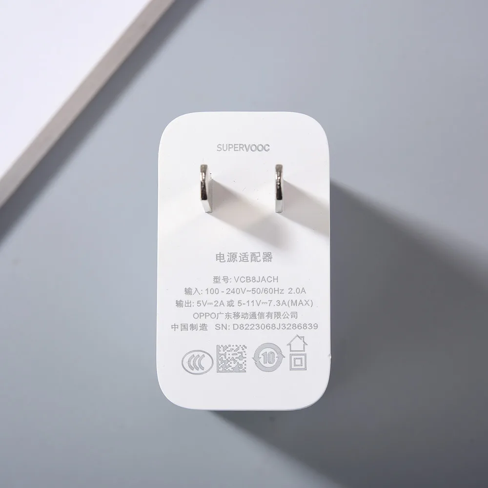 High-Speed Supervooc 80W Fast Charging Adapter with 1M USB-C Cable