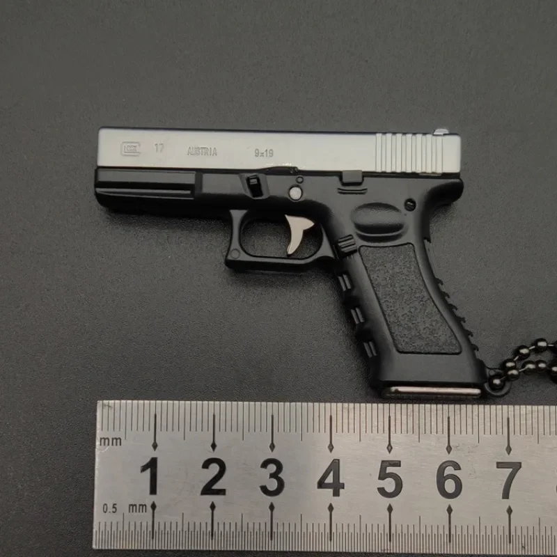 Hot Semi-alloy 1:3 Pistol Model Metal Mini G17 Toy Gun Detachable DIY Keychain Pendant Ornaments Children's Toy 4
