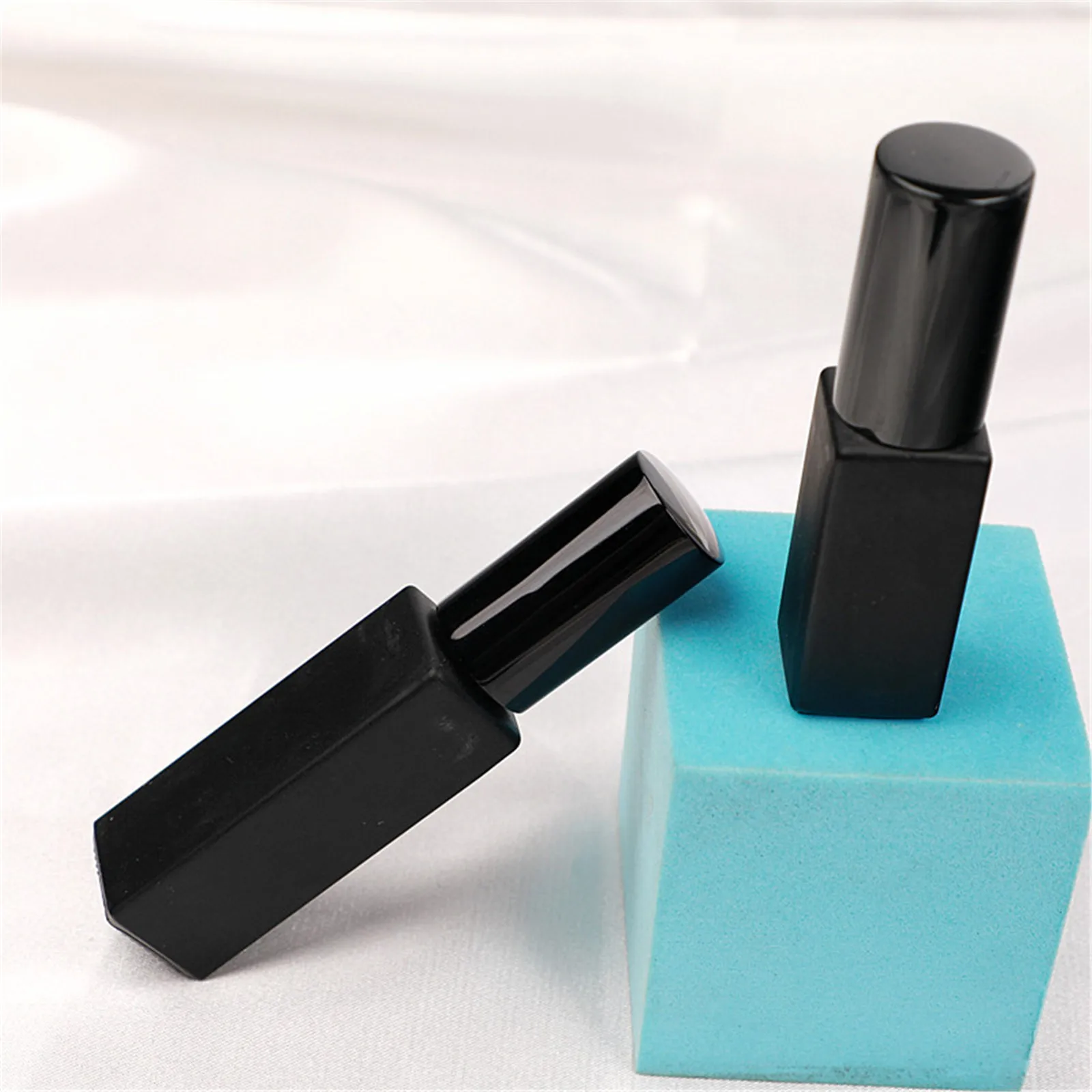 5/10ML Refillable Perfume Bottle Portable Cosmetics Atomizer Matte Black Square High-end Glass Empty Spray Bottles for Travel 4