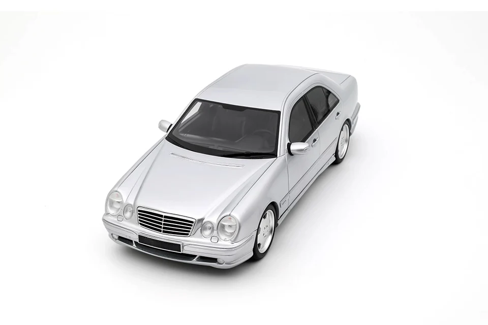 Sec35f9ba6a994785b5cd52aa1a3996a3J OTTO 1:18 E55 W210 2001 車種 OT459