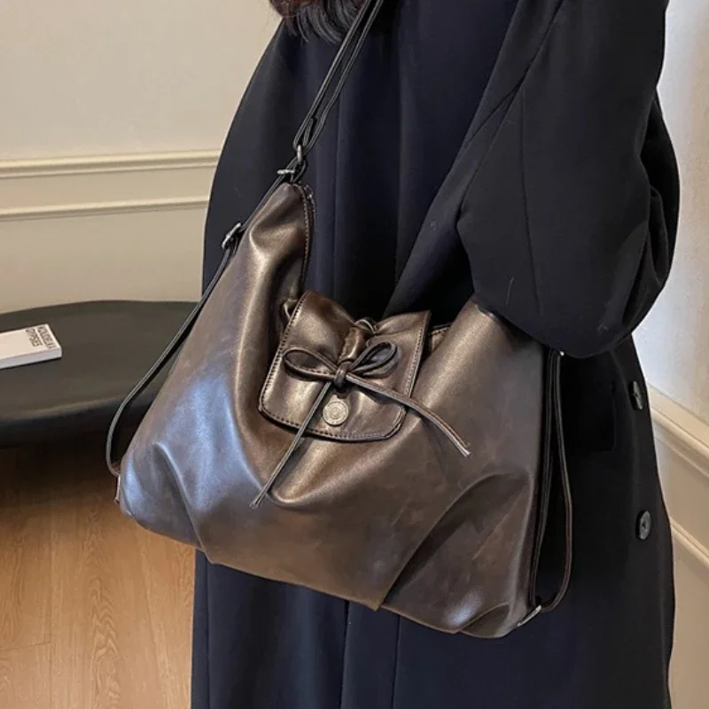 Vintage Fashion Large Capacity Shoulder Crossbody Bags For Women Multifunctional Women's Backpack 2026 Latest Designer Handbag