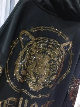 Plus Size Zip-Up Hoodie Tiger Rhinestones Graphic Top Jacket With Pocket for Women Oversized Hooded Sweatshirt Sparkling 3