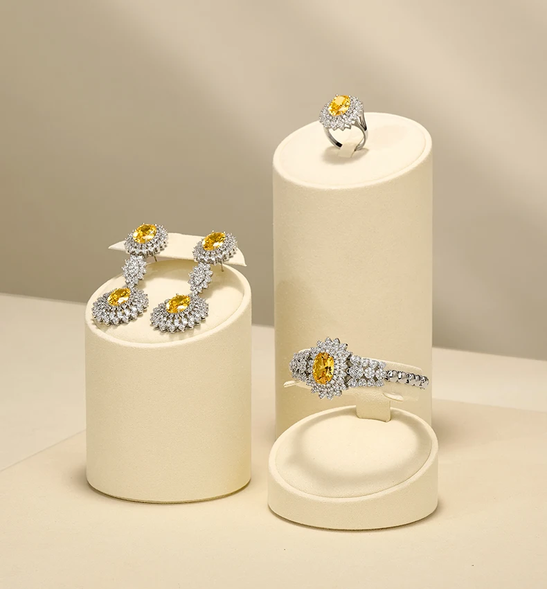 Oirlv Beige High-End Jewelry Display Stands for Rings Earrings Necklaces Bracelets - Premium Window Display Props