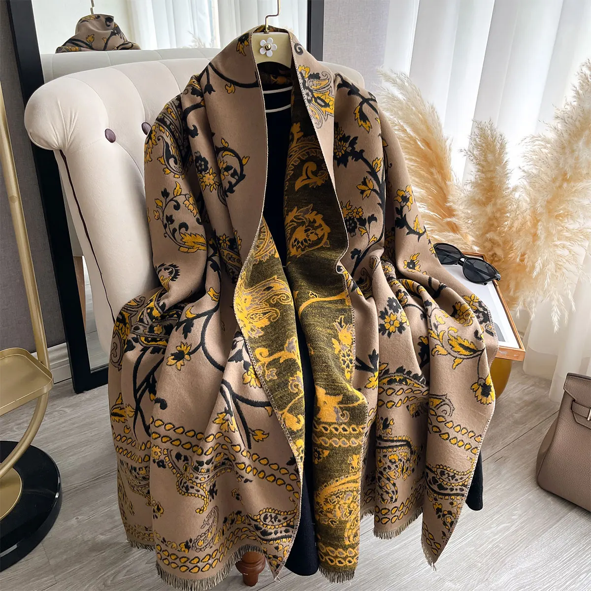 New Winter Luxury Women Two-Sided Paisley Jacquard Scarf Cashmere Warm Shawl Outdoor Coldproof Windproof Blanket Pashmina Scarf