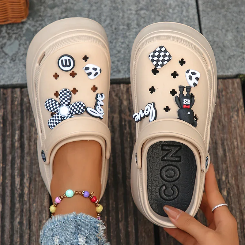 Chunky Platform Clogs Garden Slippers Women Diy Hollow Out Thick Bottom Sandals Woman Summer Outdoor Non Slip Beach Sandles 2025