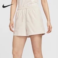 Nike Authentic Sportswear Short tissé léger taille mi-haute pour femme FV7558-017 1