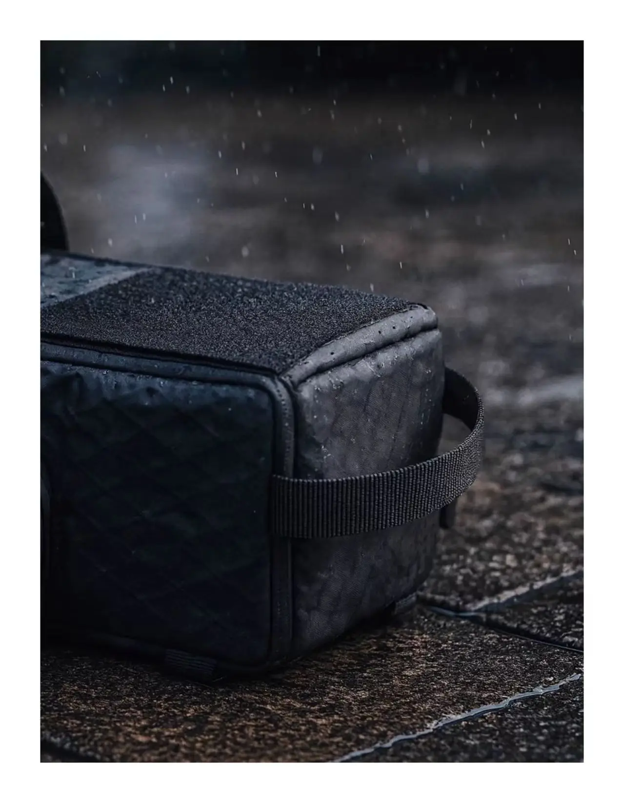 NRS K-2 Camera bag xpac material ykk zippers molle hinge connectable edc carrier techwear accessories 8 NRS K-2 Camera bag xpac material ykk zippers molle hinge connectable edc carrier techwear accessories