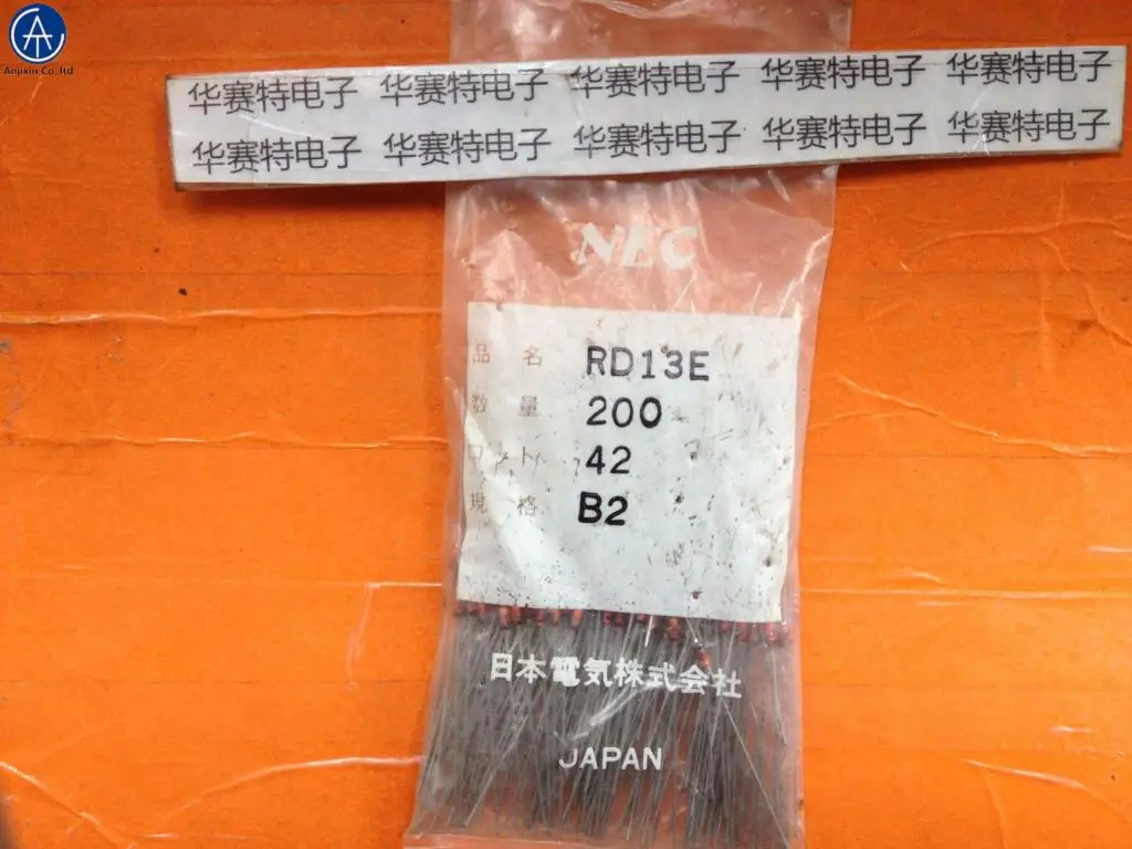 

50 шт. 100% оригинальный новый RD13E B2 13B2 DO-35 Диод Зенера 0,5 Вт 13 в